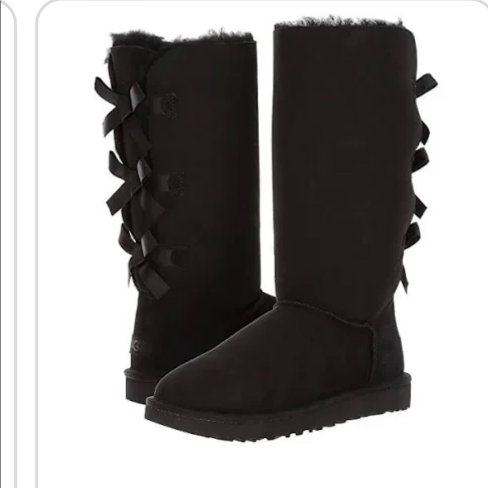 Uggs Bailey Bow II boots size 8